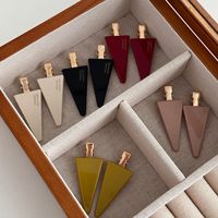 Pince à cheveux triangulaire en acrylique QianJin sans trace, pince bec de canard tendance, simple et de haute qualité, pour décorer les cheveux