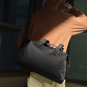 Men's Travel Duffel Bag 20-35L Large Capacity Shoulder Bag For Leisure Travel Solid Color Polyester Lining - Product Image 3