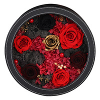 Ge conserveerde roos, eeuwige bloemen in een papieren doos voor Valentijnsdag cadeau, Moederdag cadeau, bloemen met echt aanvoelende bloembladjes