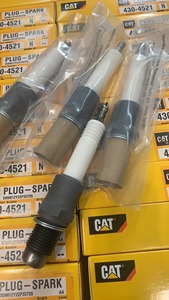 ปลั๊กอุตสาหกรรม 4304521 430-4521 เครื่องยนต์เบนซินแบบลูกสูบ 6HH1 G350 น้ำหนัก 11 กก. - Product Image 2