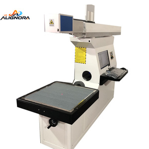 Machine de marquage et de découpe laser CO2 Galvo à focalisation dynamique 3D avec tube en verre 100W 130W pour jeans, acrylique, bois - Product Image 1