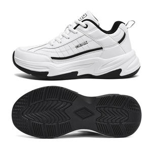 נעלי סתיו וחורף חדשות לגברים במידות גדולות, שחורות, נגד החלקה, עמידות למים, עם סוליה עבה, נעלי ריצה וספורט בסגנון אבא. - Product Image 5