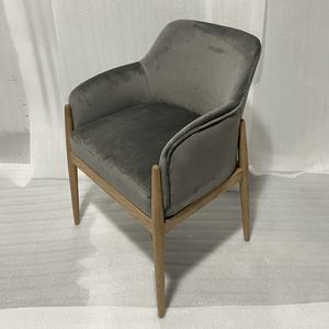 Silla de Comedor Moderna de Madera Maciza de Estilo Ligero y Lujoso para el Hogar - Product Image 3