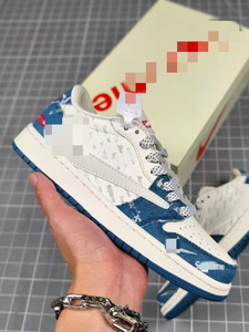 Chaussures de basketball <span class=keywords><strong>AJ1</strong></span> <span class=keywords><strong>Low</strong></span>-Top Lightning Hook Black Samurai Hiroshi Fujiwara Mocha en cuir fendu avec semelle extérieure en caoutchouc, fabriquées à Putian - Product Image 5