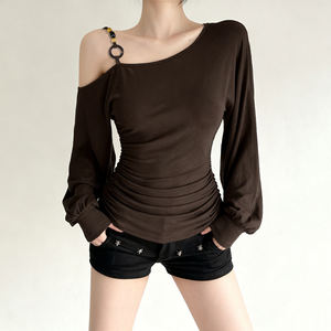 Camiseta vintage de manga larga con cuentas y hombros descubiertos, estilo chica sexy, color puro, diseño ajustado y adelgazante, top moderno - Product Image 4