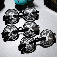 Lunettes de soleil de style punk à prix avantageux, en gros, forme œil de chat, carrées, dessin animé, design mosaïque, protection UV400, PC rouge/vert/café, pour les fêtes