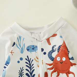 Maillot de <span class=keywords><strong>bain</strong></span> une pièce pour garçons pour les vacances d'été 2026 à la plage : Maillot de <span class=keywords><strong>bain</strong></span> pour enfants à demi-boutonnage + Chapeau 0-5 ans - Product Image 4