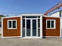 Maison préfabriquée en conteneur, maison modulaire avec extérieur en bois, cadre blanc, portes et fenêtres en verre double vitrage