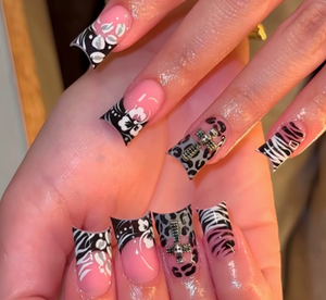 <span class=keywords><strong>Faux</strong></span> ongles longs Y2K en gros, faits à la main, avec dégradé, papillon, étoile, strass et motif léopard, <span class=keywords><strong>pour</strong></span> femmes, salon et soirée - Product Image 6