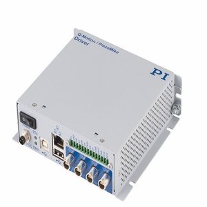 Controlador de movimiento Pi C-Motion PiezoMike Serie 891.130300 para etapas de desplazamiento - Product Image 1