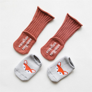 Calcetines antideslizantes de algodón con dibujos animados para niños, calcetines cálidos hasta la rodilla con dibujos de zorros, venta al por mayor - Product Image 2