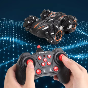 Giocattolo telecomandato per auto a doppia faccia con telecomando per auto a quattro ruote motrici fuoristrada - Product Image 1