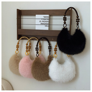 Borsa Hobo in Ecopelliccia per Donna <span class=keywords><strong>con</strong></span> Tracolla di Perline in Legno, Trendy e Casual per Uso Quotidiano - Product Image 3