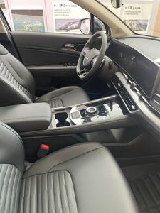 Nuova Auto Coreana <span class=keywords><strong>Kia</strong></span> <span class=keywords><strong>Sportage</strong></span> 2026, <span class=keywords><strong>KIA</strong></span> <span class=keywords><strong>Sportage</strong></span> HYBRID 1.5 T R ACE 2.0L 2WD SUV a Benzina, Auto Nuove in Vendita 2025 - Product Image 3
