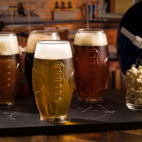 Verre à bière unique de 16 oz, style classique, verre créatif en forme de ballon de rugby, cadeau idéal pour les fans de football