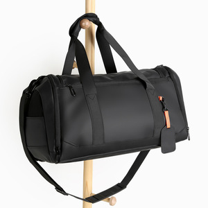 Bolso Bandolera de PU con Cierre para Hombre, Gran Capacidad, Separación en Seco y Húmedo, Diseño Geométrico, para Viajes de Negocios y Deportes - Product Image 4