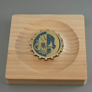 Broche en émail Crâne d'Immortan Joe de <span class=keywords><strong>Mad</strong></span> Max Fury Road - Product Image 5
