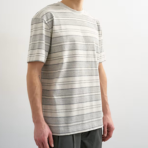 T-shirt a righe in cotone 100% personalizzabile, vestibilità ampia e squadrata, pesante, stile vintage, vestibilità rilassata, colore grigio - Product Image 2