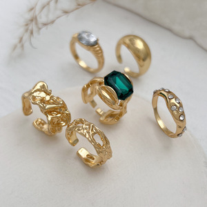 Bague Punk Géométrique Irrégulière-Bague Perle Réglable Plaqué Or 18K Luxe Vintage Tendance Bijoux pour Femmes - Product Image 5