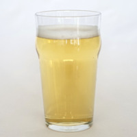 Les souvenirs en verre de pinte de forme transparente de tasse de gobelet de bière soufflés par machine de style classique peuvent