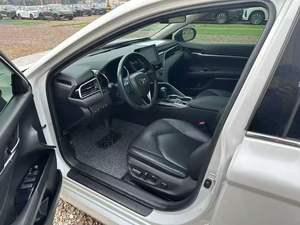 Camry d'occasion <span class=keywords><strong>2023</strong></span> économique, Euro VI, transmission intégrale, pneus R16, sièges en cuir, caméra de recul, régulateur de vitesse adaptatif (ACC), moteur essence, boîte automatique - Product Image 5