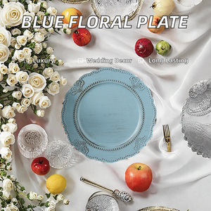 Assiettes de présentation en mélamine gaufrée à motif floral vintage bleu et blanc Domingo, 33 cm, pour décorations de mariage - Product Image 2
