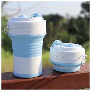 Gobelet pliable personnalisé, tasse à café réutilisable en silicone pliable, gobelet de voyage en silicone pour l'extérieur, gobelet à eau chaude et froide avec couvercle - Product Image 1