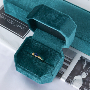 <strong>Wholesales</strong> Luxury Green OEMJewellery Earrings Ring Pendant <strong>Faux</strong> <strong>Leather</strong> Velvet Jewelry Packaging <strong>Box</strong> with logo
