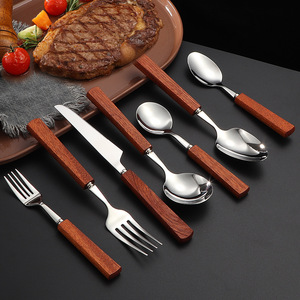 Couteau, fourchette et cuillère en acier inoxydable 304, cuillère à manche carré en bois massif, cuillère à dessert, couteau à steak japonais pour hôtel, vaisselle cadeau - Product Image 2
