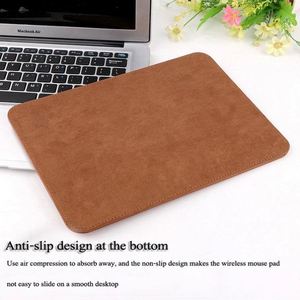 Alfombrilla de Ratón con Carga Inalámbrica de 10w |   Alfombrilla de Escritorio para Juegos RGB Personalizada |   Diseño OEM/ODM para Regalos de Esports y Gamers - Product Image 4