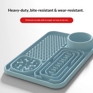 จานอาหารสัตว์เลี้ยงแบบพกพาซิลิโคนกันน้ำรุ่นใหม่ขายส่ง แผ่นรองอาหารแบบหนาพิเศษ ทนทานต่อการกัดแทะและการสึกหรอ - Product Image 3