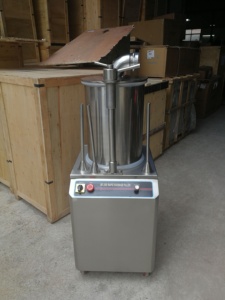 Machine à farcir <span class=keywords><strong>les</strong></span> <span class=keywords><strong>saucisses</strong></span> hydraulique efficace, dispositif automatique de farcissage de <span class=keywords><strong>saucisses</strong></span>, applicable aux magasins d'alimentation avec composant moteur principal - Product Image 3