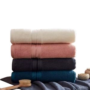 Serviettes <span class=keywords><strong>de</strong></span> <span class=keywords><strong>bain</strong></span> 100% coton en vrac-90x180cm <span class=keywords><strong>700g</strong></span>, utilisation <span class=keywords><strong>de</strong></span> SPA/Gym/hôtel, OEM/ODM disponible - Product Image 1