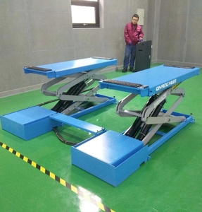 Vente directe usine : Plateforme élévatrice à ciseaux double niveau au sol - Product Image 2