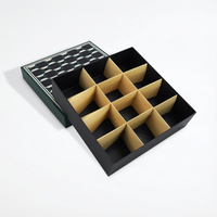 Boîte cadeau rigide à motif damier pour chocolats, bonbons, cadeaux de mariage avec impression de logo personnalisée