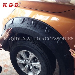 ชุดแต่งโป่งล้อโครเมียมแบบยูนิเวอร์แซลสำหรับรถนิสสัน นาวาร่า NP300 ปี 2016 - Product Image 3