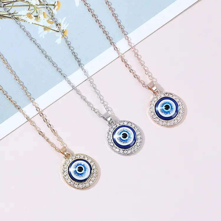 Drop Shipping Fashion Lady Jewelry 2022 Hot Selling Turkish Blue Eye Pendant Necklace Paved Crystal Eyes Necklace For Girls