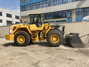 Chargeuse sur pneus Volvo L105 d'occasion 18t, d'origine suédoise, faible consommation de carburant, prête à être expédiée pour carrière - Product Image 6
