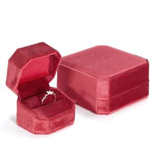 صندوق مجوهرات فاخر جديد من EVERWIN بتصميم مخصص، مصنوع من المخمل الأحمر الفاخر، مع شعار مطبوع، مناسب للخواتم والقلادات، بشكل ثماني - Product Image 2
