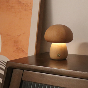 Lámpara de Mesa de Metal con Forma de Hongo, Estilo Mid-Century, Pantalla de Cúpula, Luz Nocturna LED, Control de Interruptor, Alimentación CA, Luz Blanca Cálida, Ecológica - Product Image 1