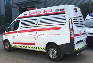 Meilleur prix Foton Ford personnalisation Ambulance voiture véhicule 4x2 Ambulance voiture surveillance ICU ambulance d'urgence Van à vendre - Product Image 3