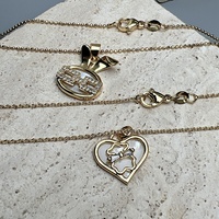 Collier en forme de cœur d'ours mignon personnalisé en gros, zircon blanc, pendentif en coquille de nacre pour femmes, bijoux tendance, cadeau