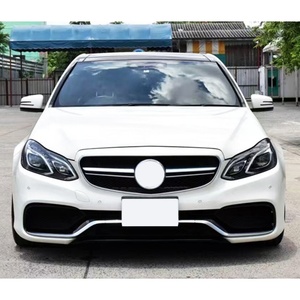 Kit carrosserie complet pour Mercedes W212 AMG63 (2014-2015) : pare-chocs avant avec feux antibrouillard et pare-chocs arrière à fixation par boulons - Product Image 3
