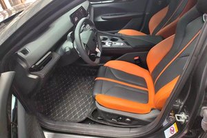 2024 usado Changan 1,5 T coche deportivo de lujo con asientos de cuero de cámara trasera de dirección derecha - Product Image 3