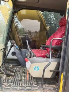 Komatsu มือสอง PC240รถตักตีนตะขาบขนาดกลางใช้งานต่ำพร้อมส่วนประกอบหลักของเครื่องยนต์อีซูซุสำหรับการก่อสร้าง - Product Image 5