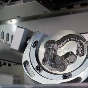 Yucera YRC-8S betaalbare 5-assige tandheelkundige freesmachine compatibel met de belangrijkste CAD CAM-softwarepakketten - Product Image 6