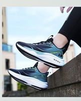 Chaussures de course pour hommes tendance 2025 à performance optimale, couleur dégradée, maille respirante pour une expérience athlétique améliorée, nouveau design sportif