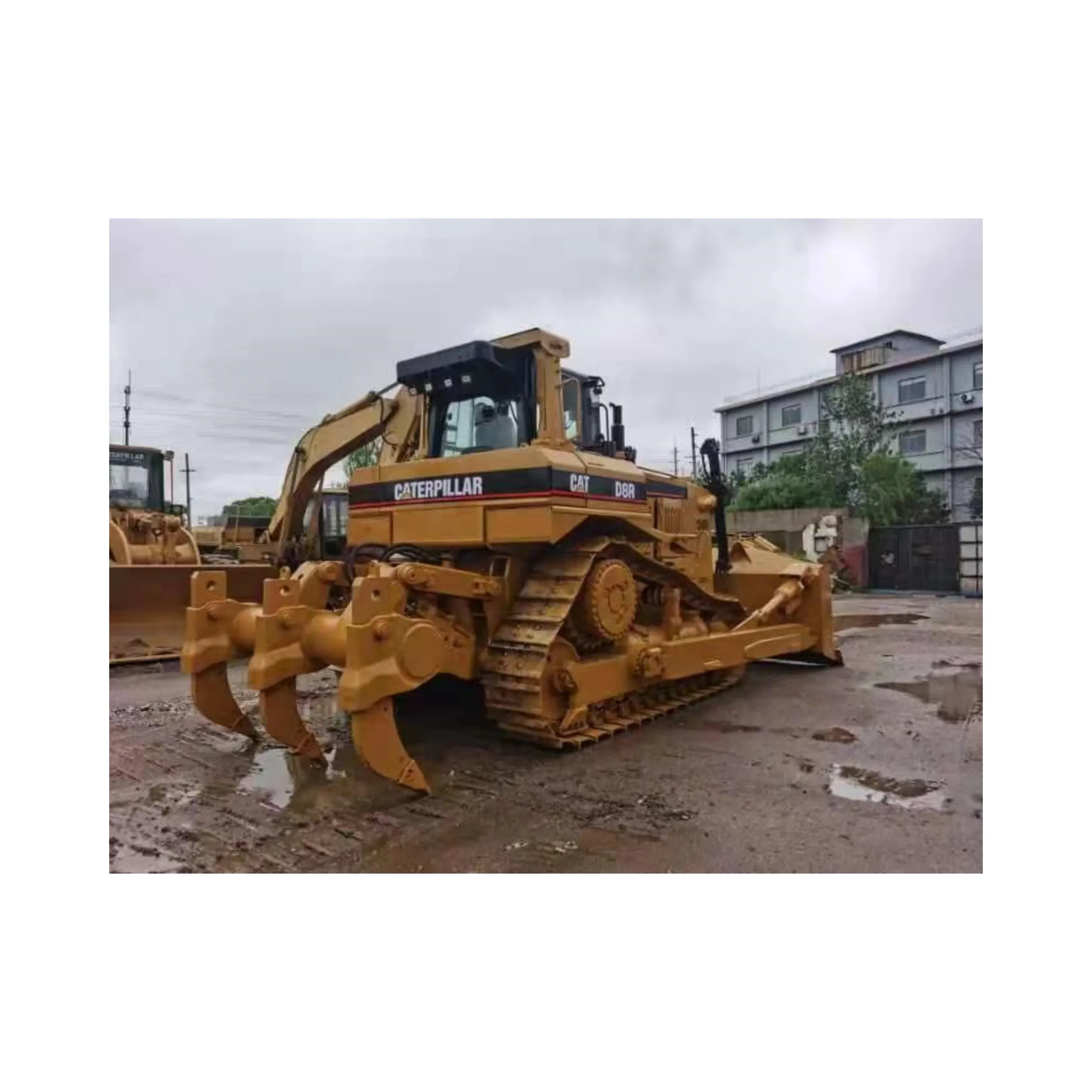 Caterpillar D8R a utilisé un grand bulldozer sur chenilles en bon état au meilleur prix chat bulldozer D8R