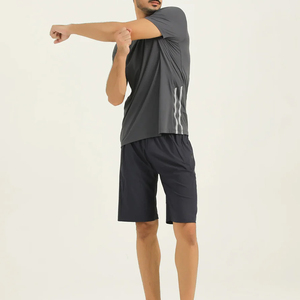เสื้อยืดแฟชั่นผู้ชาย ดีไซน์ล่าสุด ผ้าฝ้าย 100% ระบายอากาศได้ดี สตรีทแวร์แบบสั่งทำ ผ้าถัก เสื้อยืดเปล่าสำหรับผู้ชาย - Product Image 4