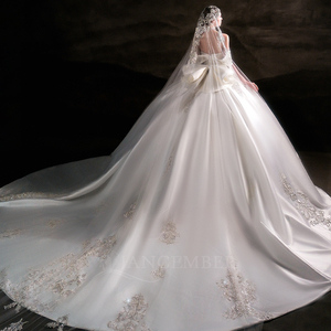 Vestido de Novia Moderno LSHT113, Estilo Princesa, con Lentejuelas, Cuentas, Flores y Cristales, Cola Larga y Lazo - Product Image 2
